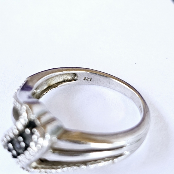 Genuine Kay Jewelers Black & White Diamond Ring. 💎 Size 6.5! - Picture 8 of 11